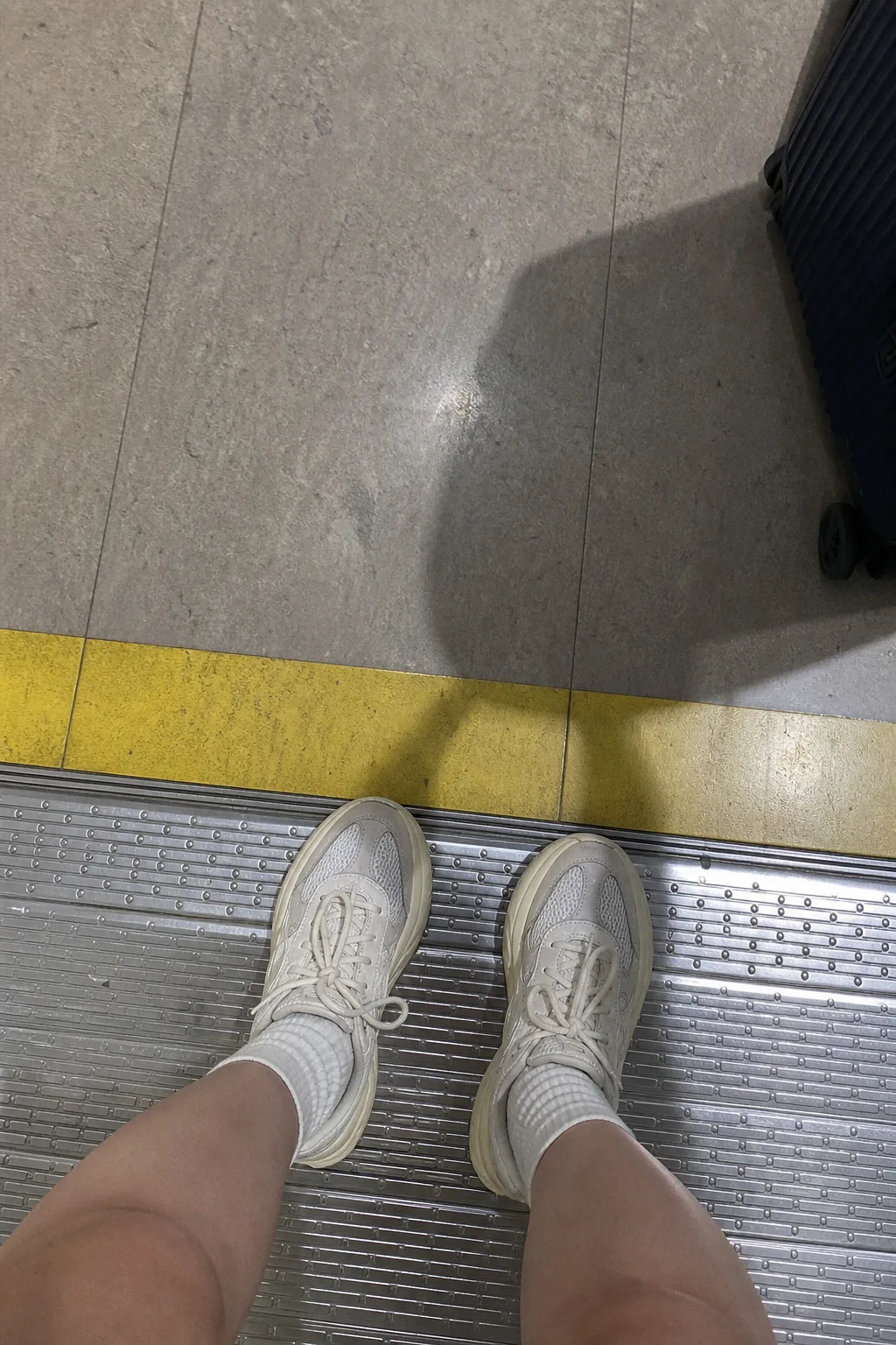 공항 발샷 변환 提示詞預覽